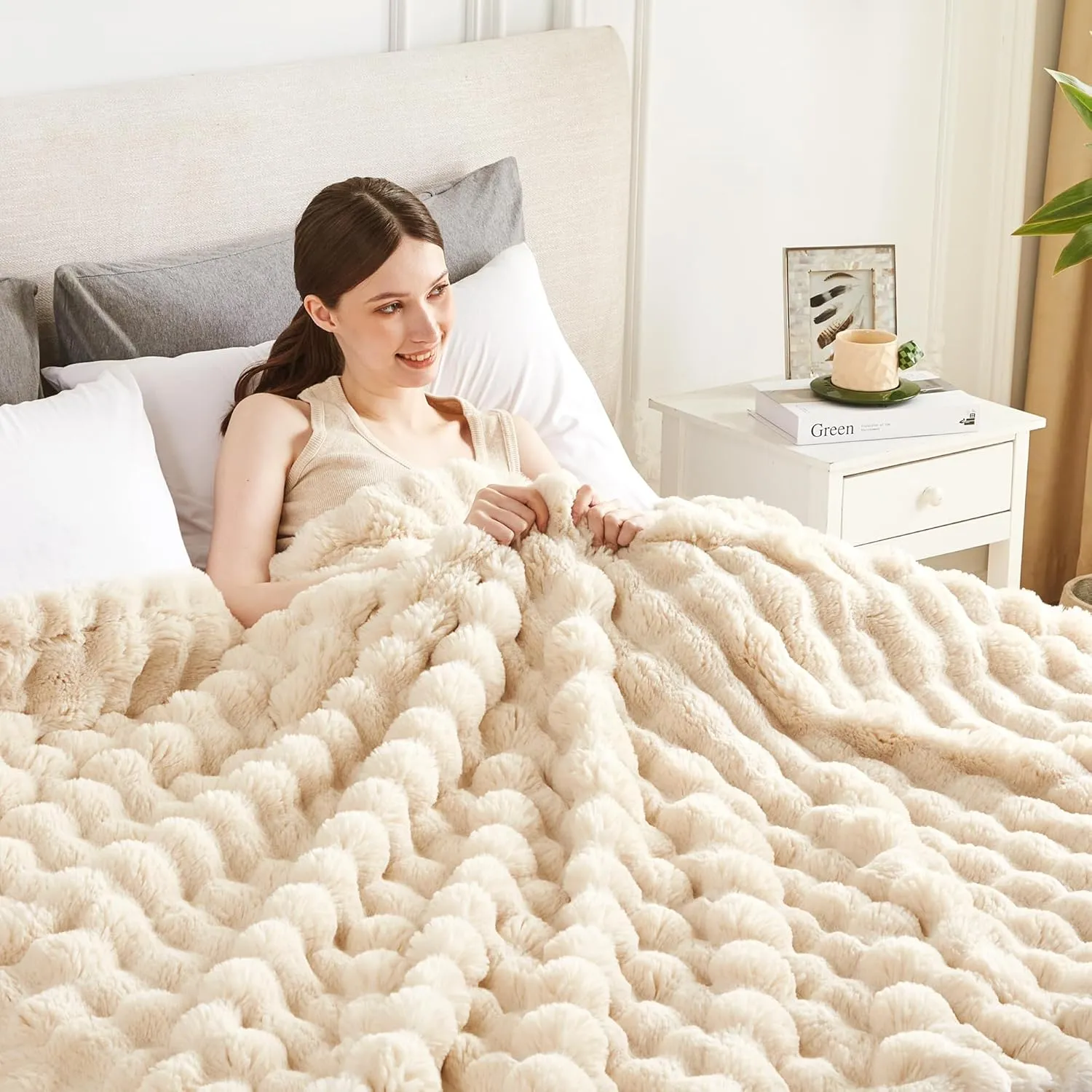 60x80 Inches Ultra-Soft Fuzzy Faux Fur Plush Twin Size Blanket - Thick, Warm Sherpa for Couch, Sofa, Bedroom, Camping - Decorative Blanket for Cozy Warmth, Bubble Khaki