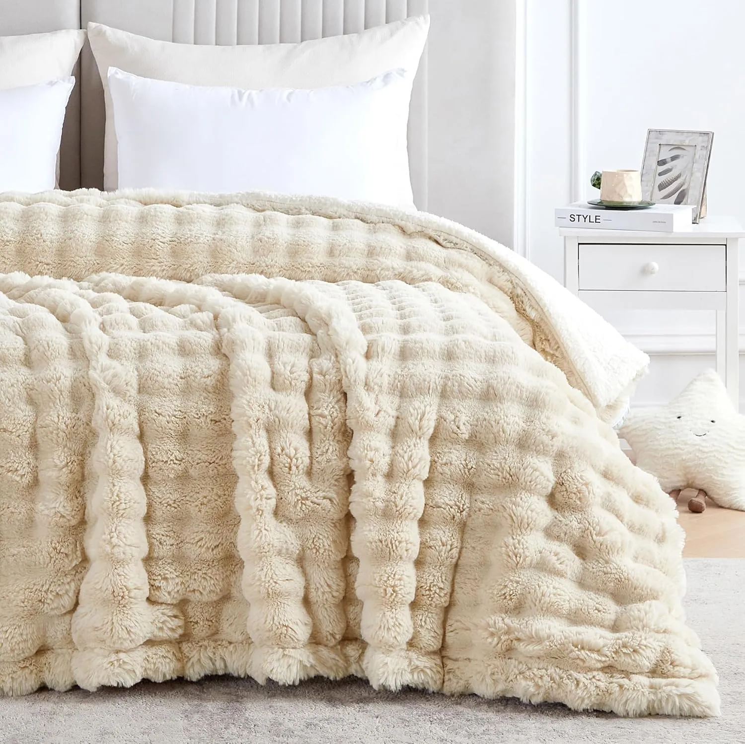 60x80 Inches Ultra-Soft Fuzzy Faux Fur Plush Twin Size Blanket - Thick, Warm Sherpa for Couch, Sofa, Bedroom, Camping - Decorative Blanket for Cozy Warmth, Bubble Khaki
