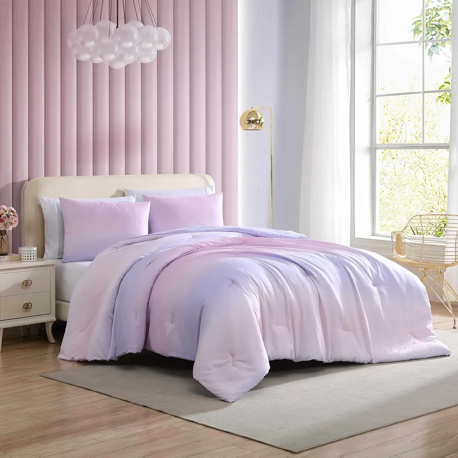 Betsey Johnson - Comforter Set, Super Soft Bedding with Matching Sham & Sheets, Includes Bonus Pillowcase & Reversible Plush Throw (Ombre Purple, Full)
