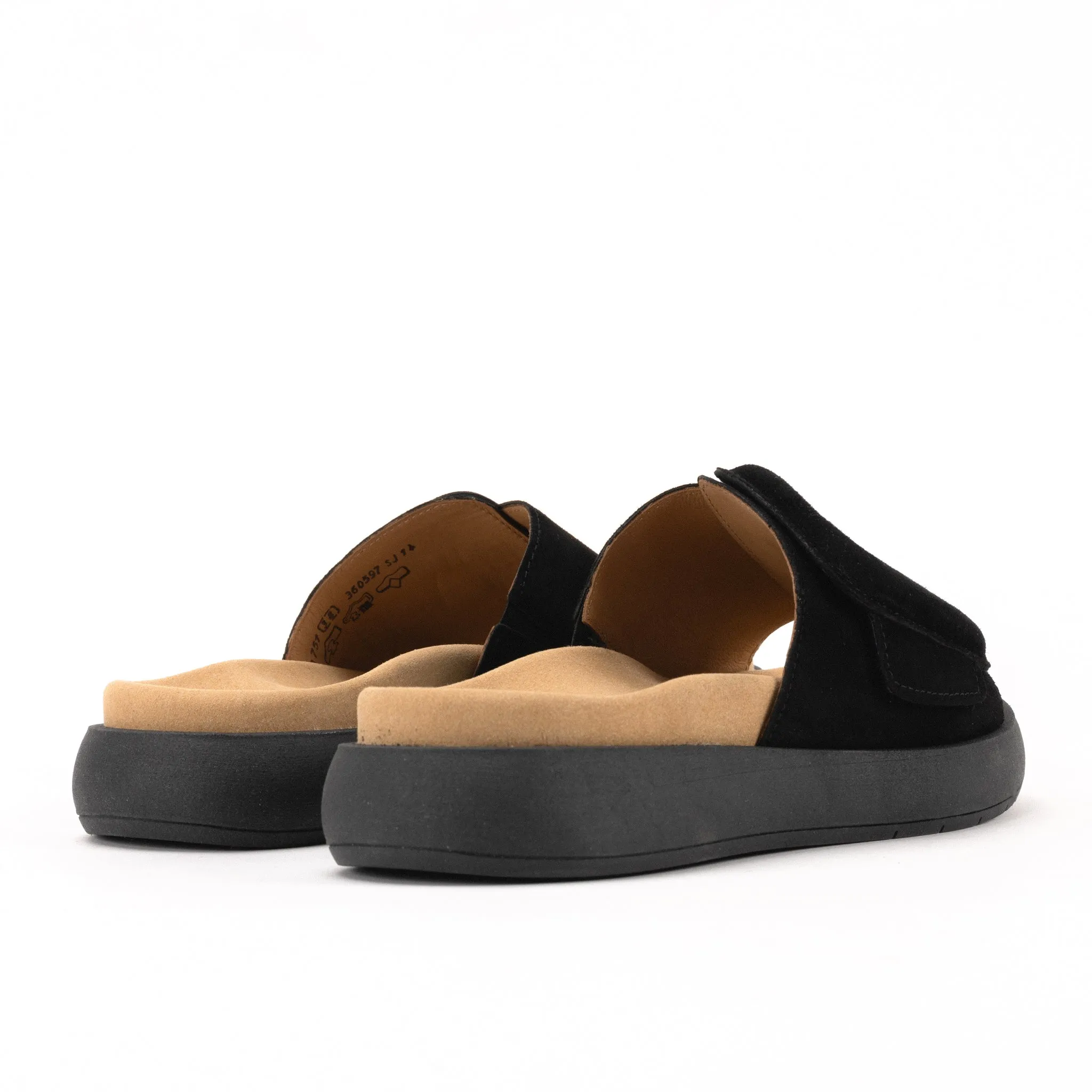 BUCKLE SLIDE - BLACK - NUBUCK