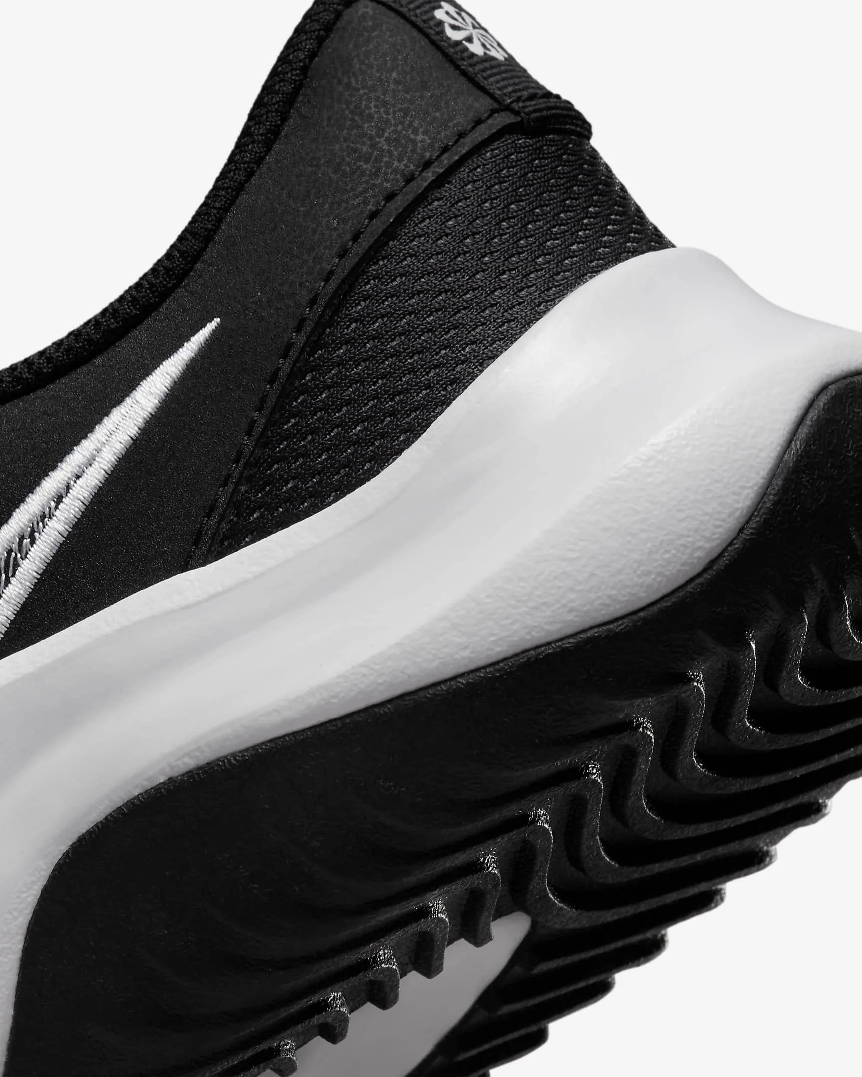 Nike Legend Essential 3 Next Nature