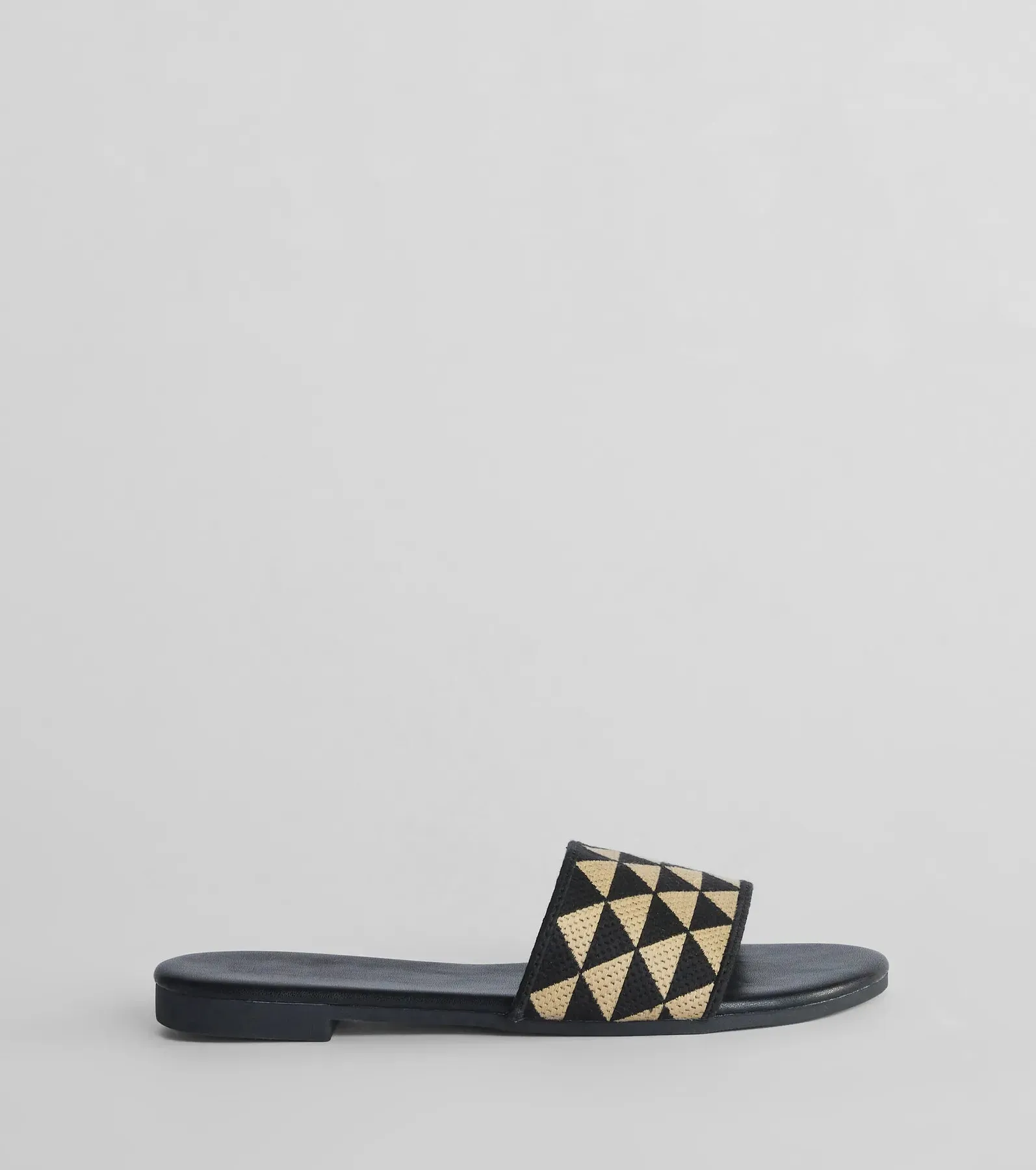 Points Of Interest Triangle Print Strap Flat Sandals