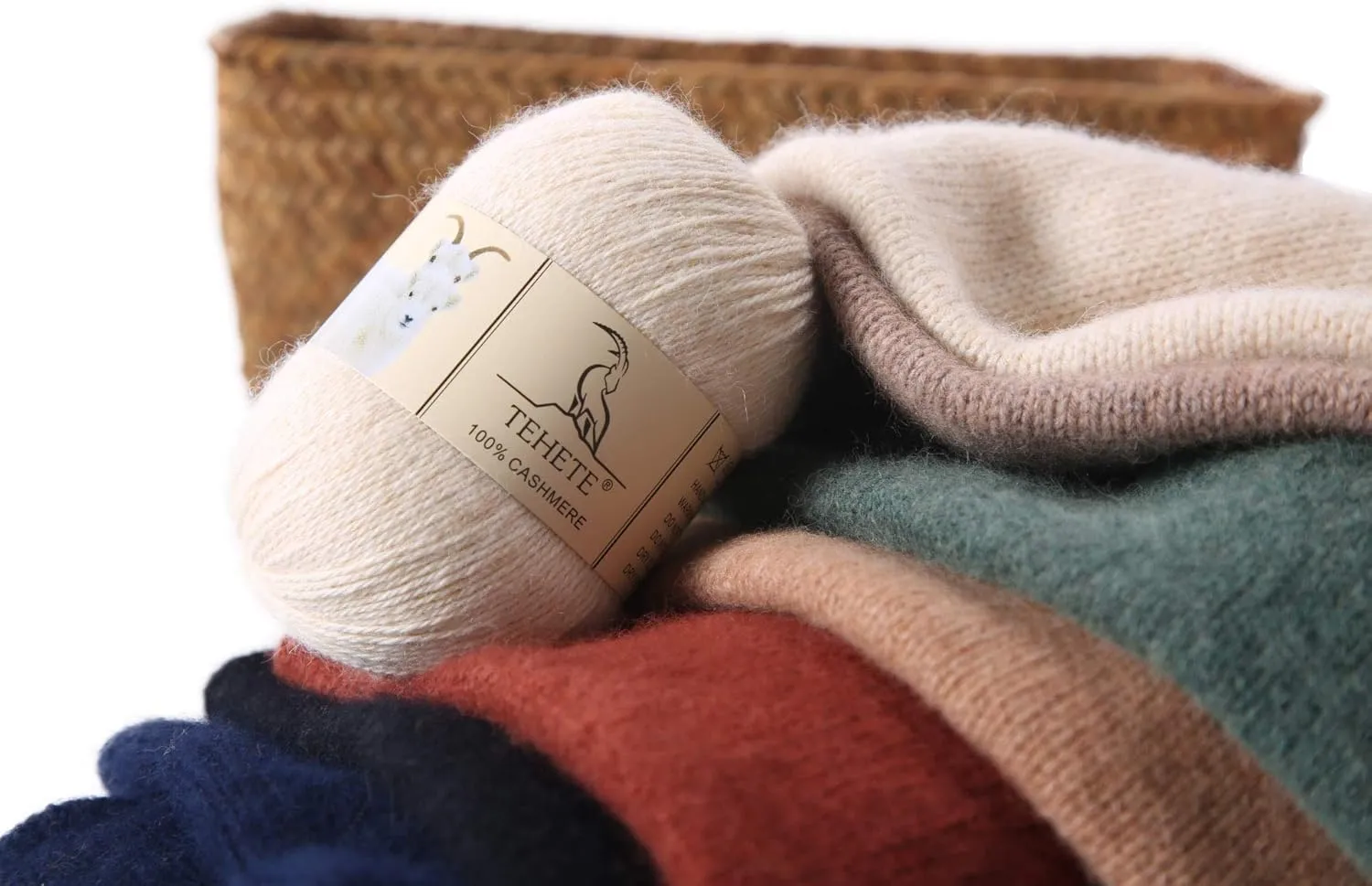 TEHETE 100% Cashmere Yarn for Crocheting 3-Ply Warm Soft Luxurious Fuzzy Knitting Yarn (Black)