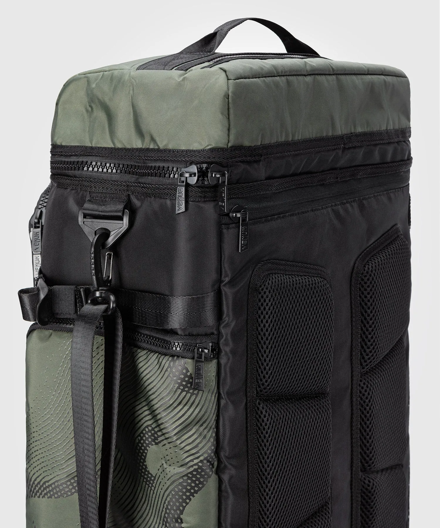Venum Trainer Hybrid sports bag - Army Green