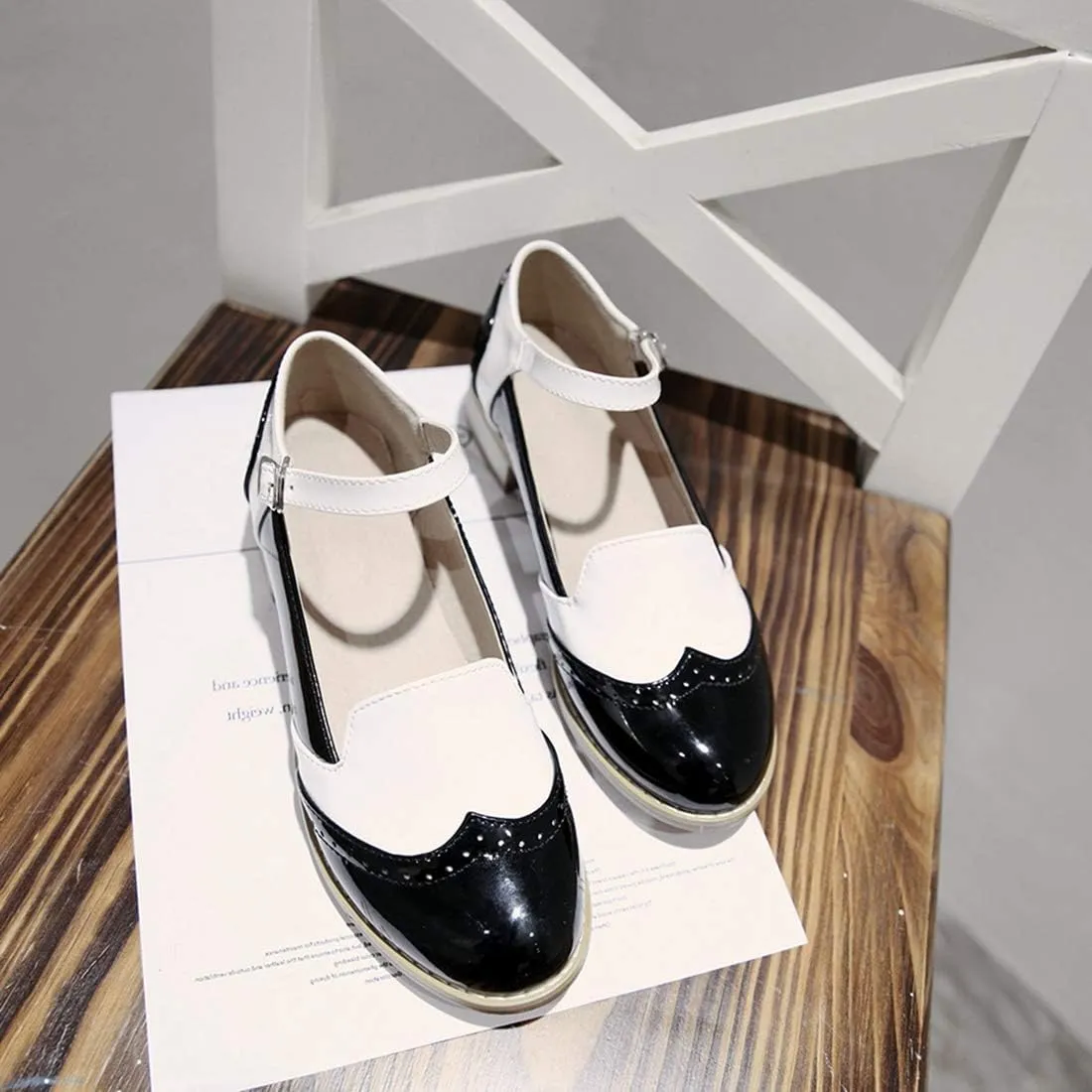 VOKLIN Women's Two Tone Flat Mary Jane Oxford Shoes Wingtip Buckle Low Heel Vintage Saddle Oxfords Brogues
