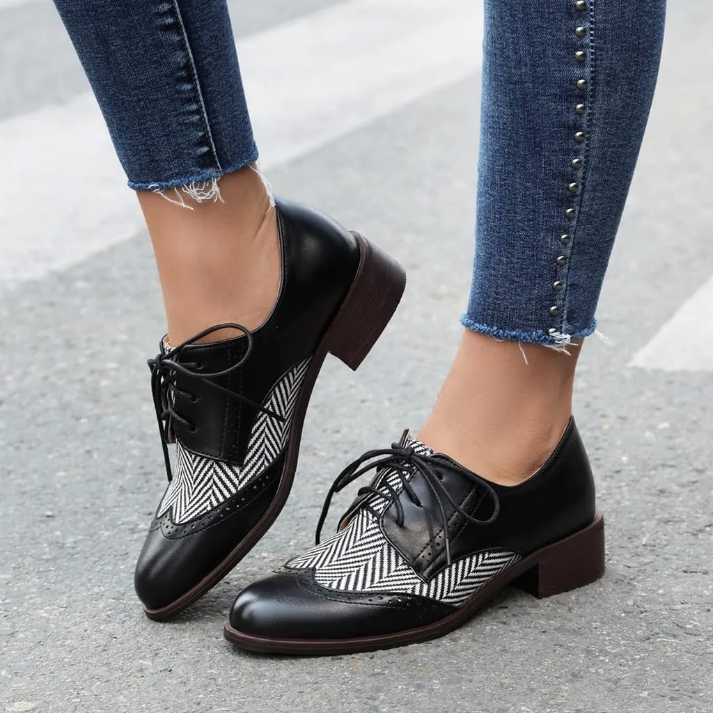 Women's Flat Low Heel Saddle Oxford Shoes Two Toned Wingtip Lace Up Perforated School Uniform Oxfords Brogues