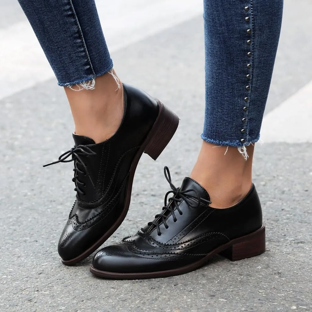 Women's Flat Saddle Oxford Shoes Round Toe Wingtip Perforated Lace Up Low Heel School Uniform Oxfords Brogues