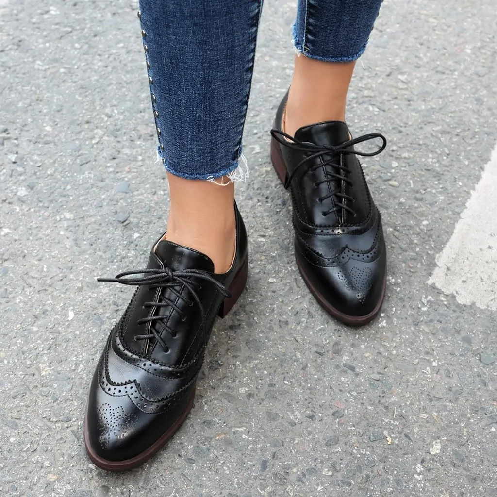 Women's Flat Saddle Oxford Shoes Round Toe Wingtip Perforated Lace Up Low Heel School Uniform Oxfords Brogues