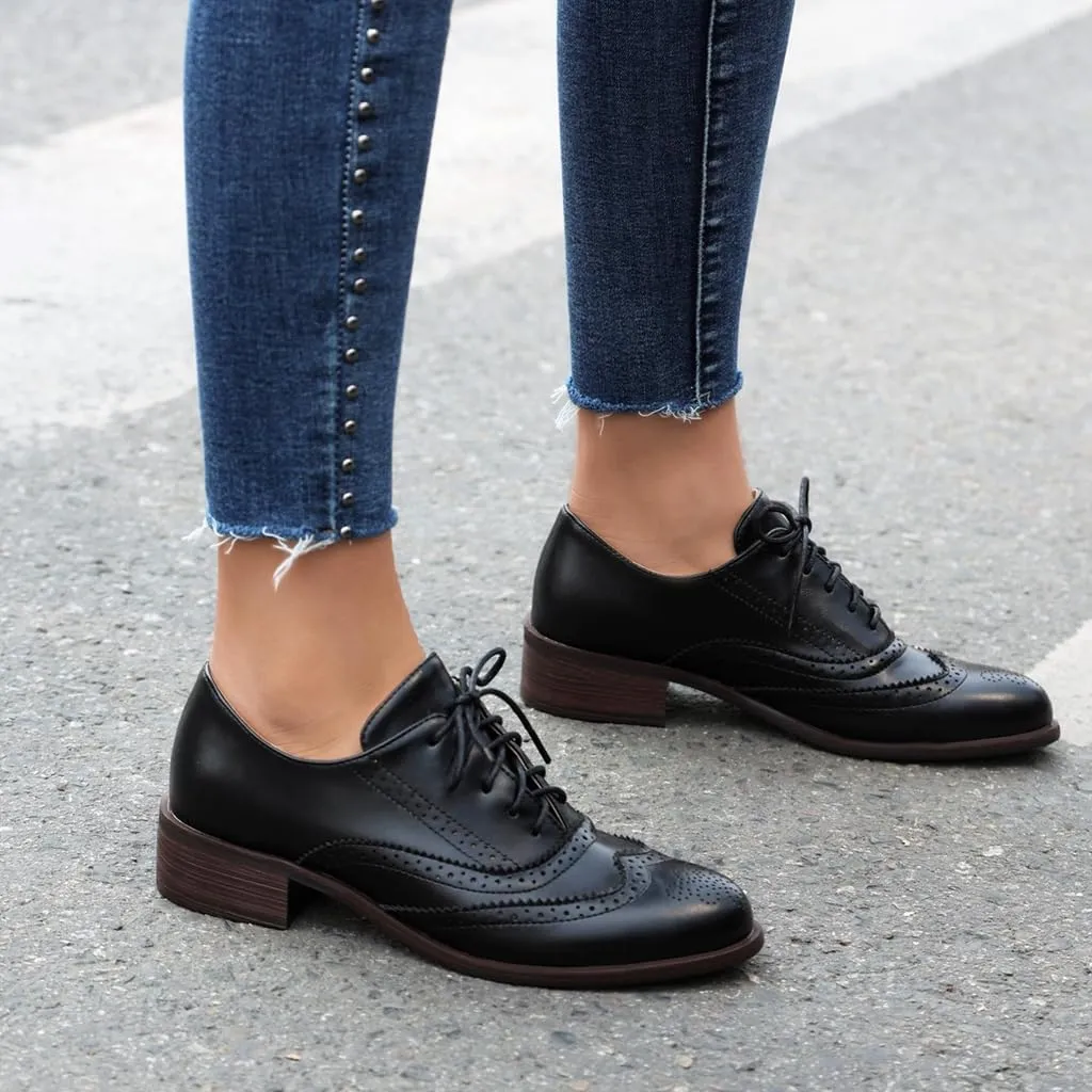 Women's Flat Saddle Oxford Shoes Round Toe Wingtip Perforated Lace Up Low Heel School Uniform Oxfords Brogues