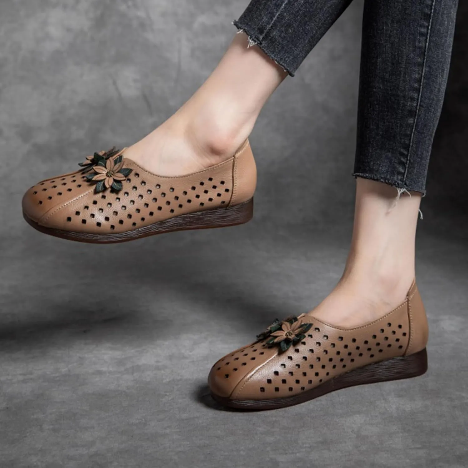 Women's Leather Flower Casual Dress Shoes,Vintage Comfort Summer/Fall Slip on Oxford Soft Sole Flat Walking Loafers