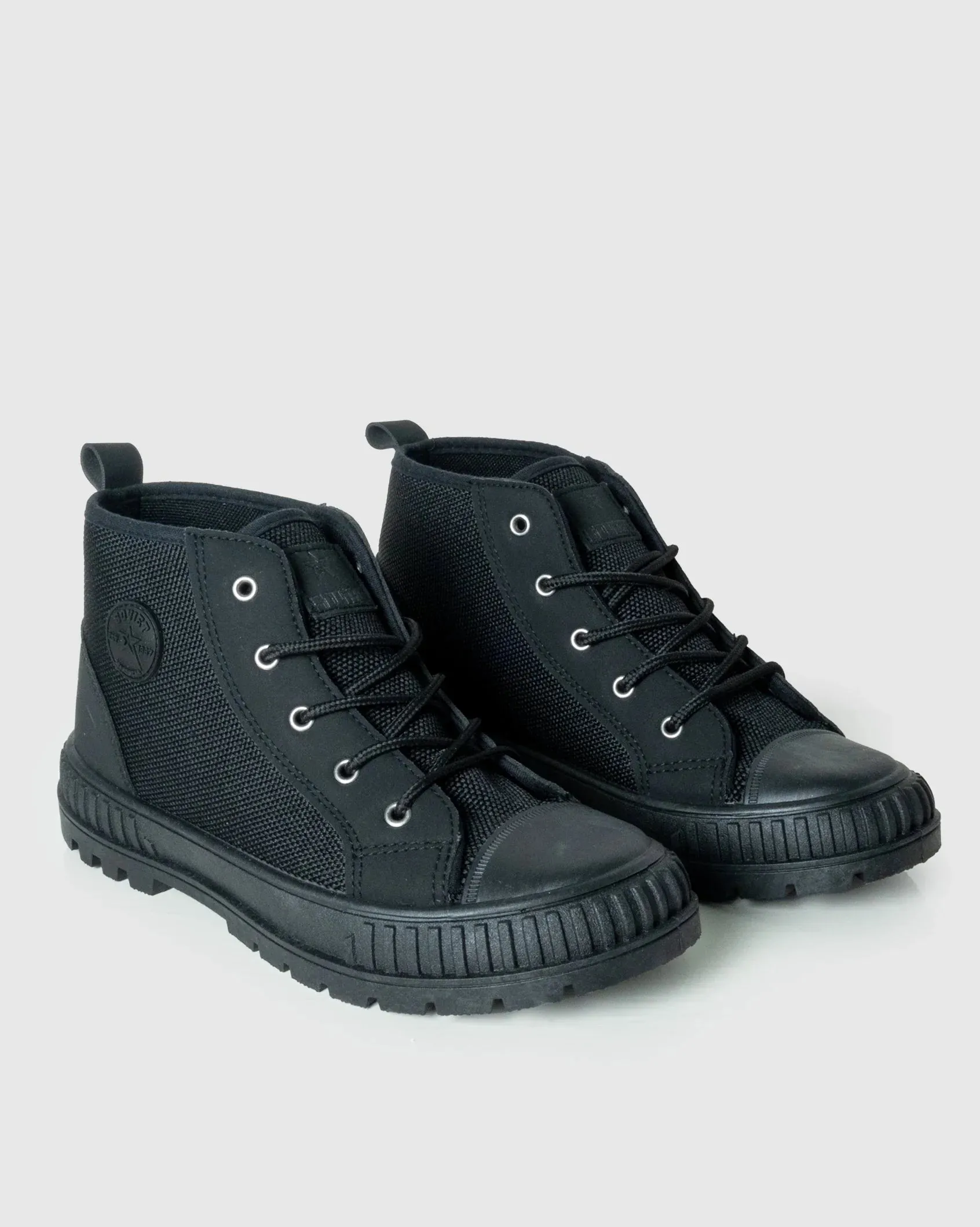 Youth Young - Hi Cut Canvas Sneaker